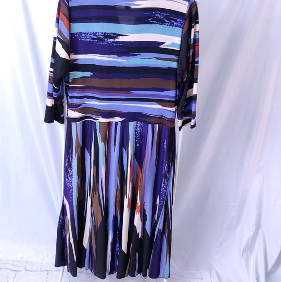 🛍️ Dress - “Rabbit Rabbit Rabbit” Wrap - Picture 3 of 8